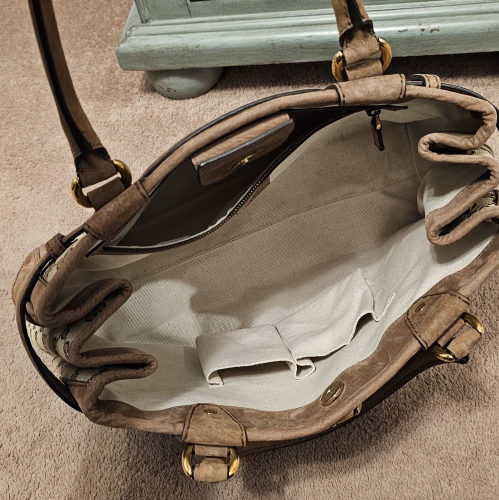 100% Authentic Gucci Running Tote Gg - image 5